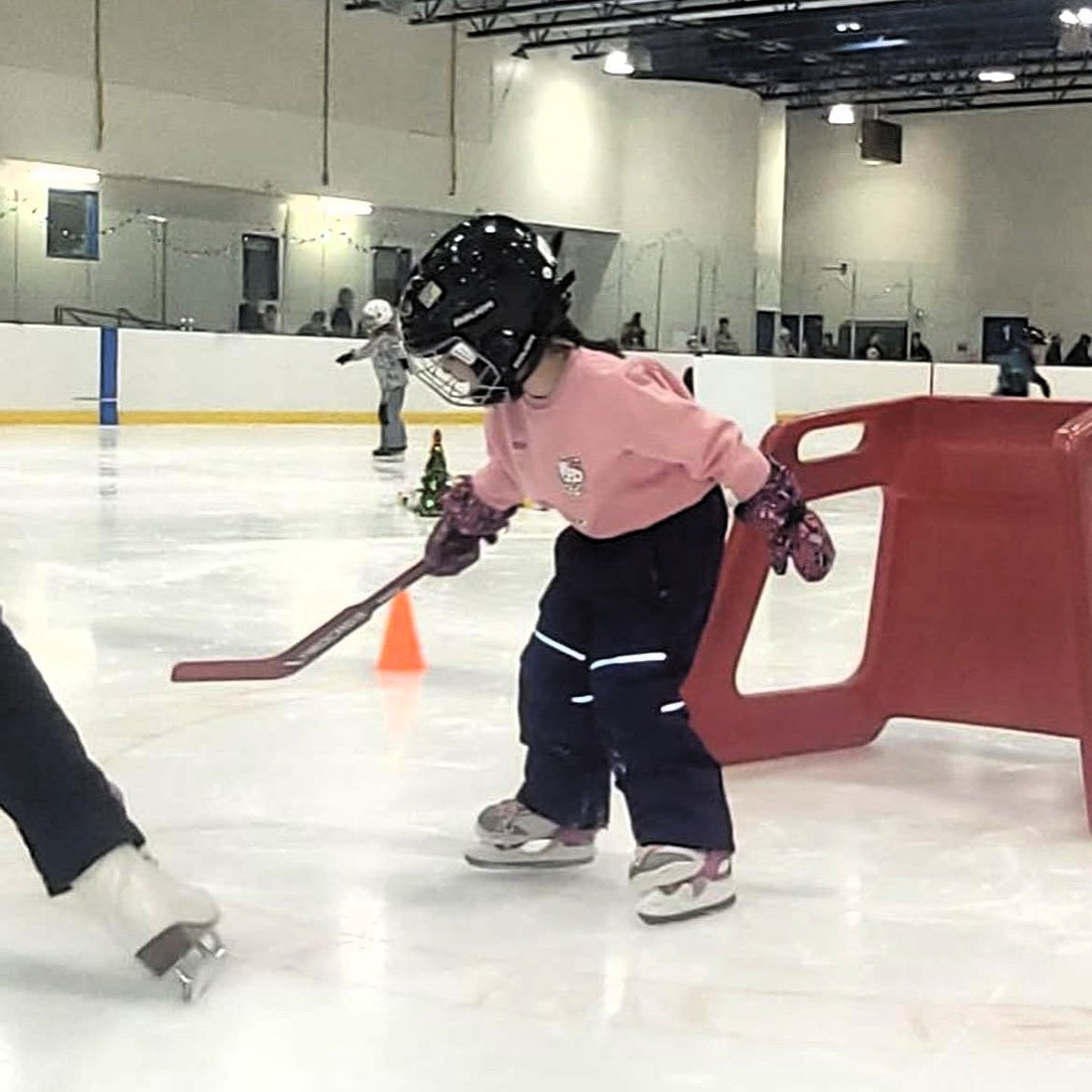 Learning to Skate Through Play: How Balance, Confidence, and Fun Come First
