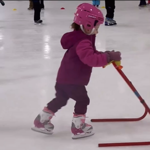 Toddler girl best sale ice skates